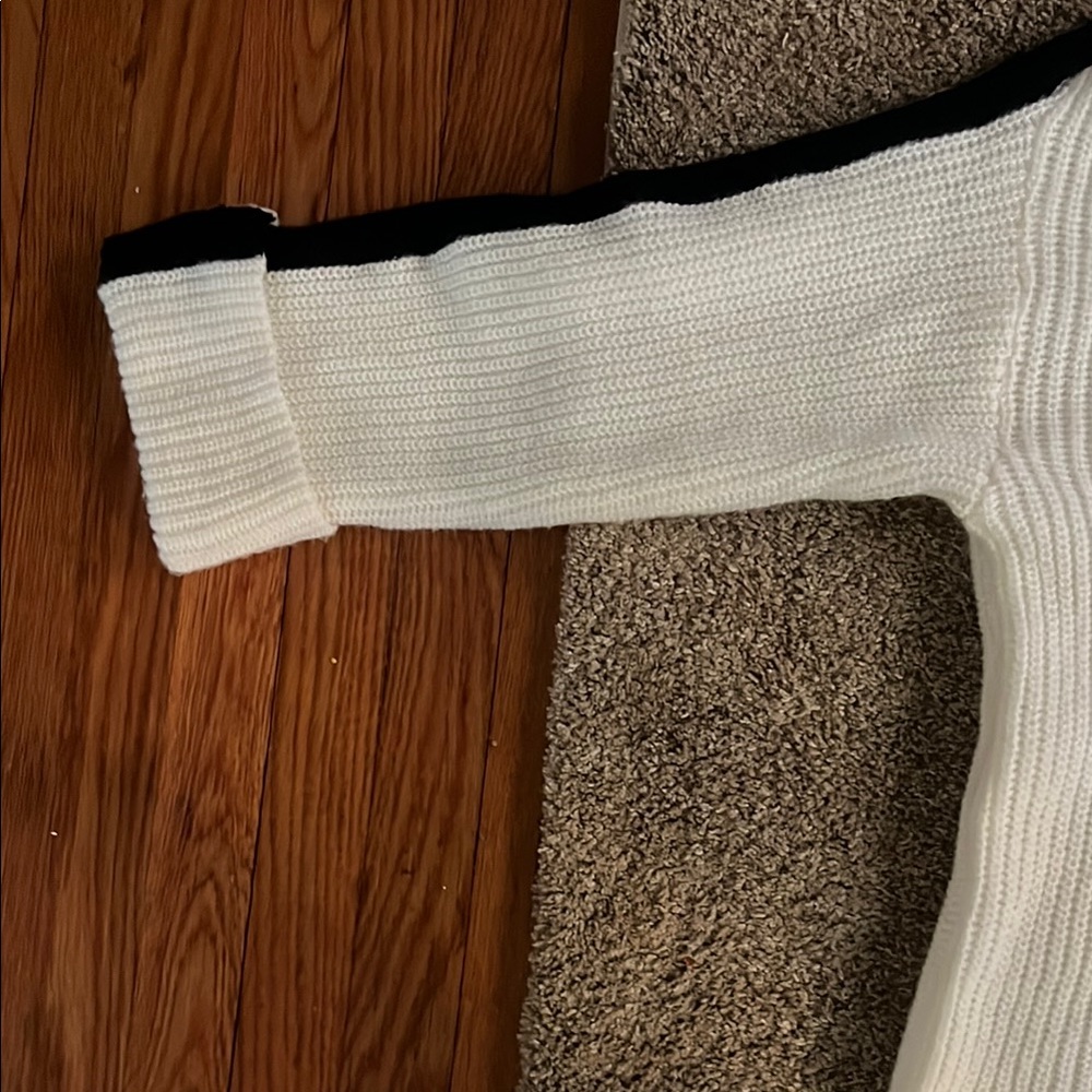White Ribbed Women's Sweater - Picture 3 of 5
